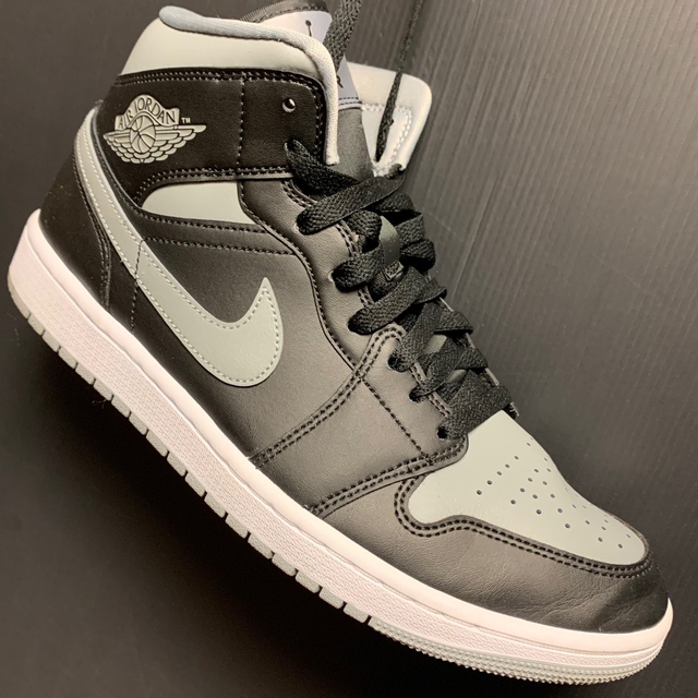 NIKE AIR JORDAN  1 MID Shadow