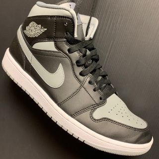 NIKE AIR JORDAN 1 MID SHADOW 22.5cm