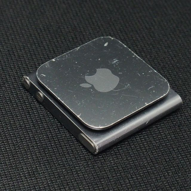 Apple(アップル)のiPod nano6 バッテリー26時間OK 第6世代 動作OK 充電ケーブル付 スマホ/家電/カメラのオーディオ機器(ポータブルプレーヤー)の商品写真