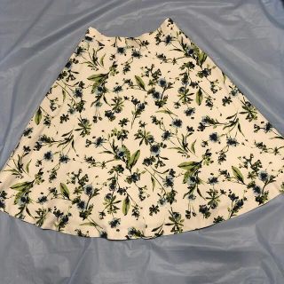 ストロベリーフィールズ(STRAWBERRY-FIELDS)のストロベリーフィールズ  花柄スカート    Mサイズ(ひざ丈スカート)