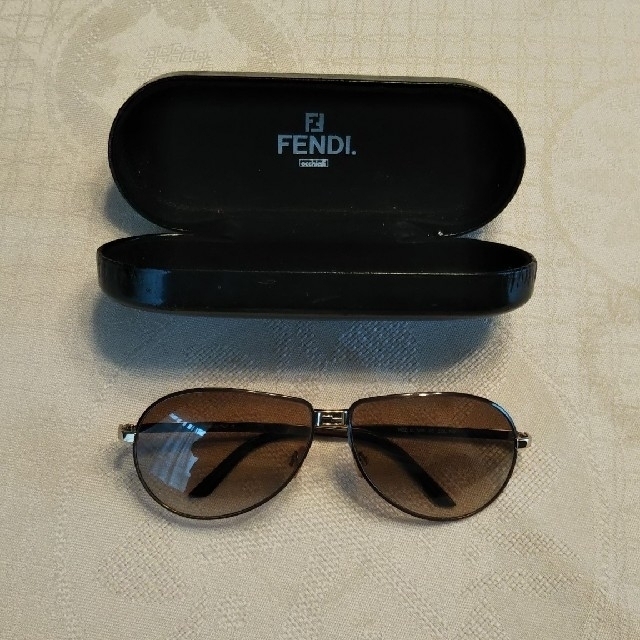 FENDI(フェンディ)のフェンディ サングラス メンズのファッション小物(サングラス/メガネ)の商品写真
