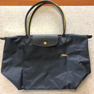 ロンシャン(LONGCHAMP)のほぼ新品✨ロンシャンの折りたたみショルダーバッグ(ショルダーバッグ)