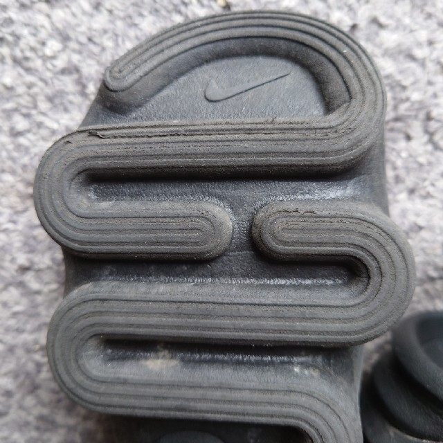 NIKE(ナイキ)のナイキエアマックスココ23cm レディースの靴/シューズ(サンダル)の商品写真