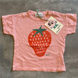 ボボチョース(bobo chose)のbobochoses 今季いちご柄Tシャツ　新品タグつき(Tシャツ/カットソー)