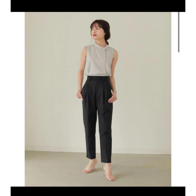 ICB(アイシービー)のlor center press tapered pants レディースのパンツ(クロップドパンツ)の商品写真