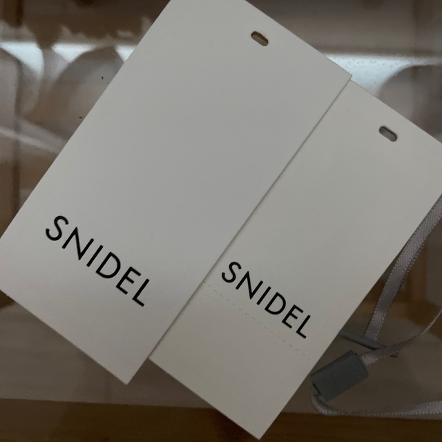 SNIDEL(スナイデル)の【ichan様専用】ショートニットカーデ SNIDEL スナイデル ニット レディースのトップス(カーディガン)の商品写真