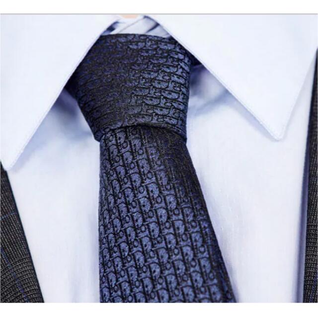 Christian Dior(クリスチャンディオール)のDIOR ネクタイ　ブラック メンズのファッション小物(ネクタイ)の商品写真