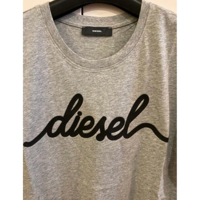 DIESEL(ディーゼル)の新品未使用！　ディーゼル　DIESEL Tシャツ　グレーS レディースのトップス(Tシャツ(半袖/袖なし))の商品写真