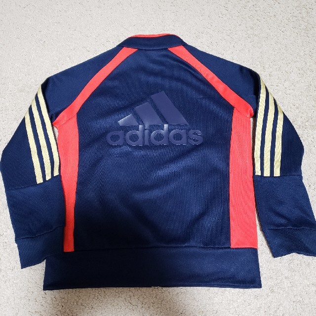 adidas(アディダス)のアディダス　ジャージ　上下　120  130 キッズ/ベビー/マタニティのキッズ服男の子用(90cm~)(その他)の商品写真