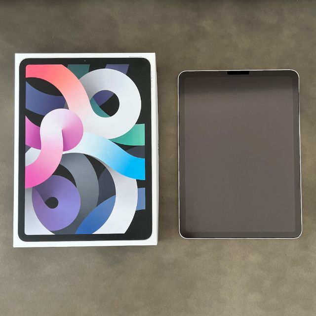 【美品・送料込み】iPad Air4 WiFi 64GB シルバー 箱完備