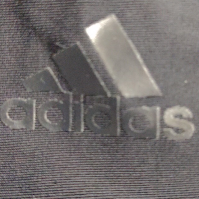adidas(アディダス)のアディダス　ラッシュガード スポーツ/アウトドアのスポーツ/アウトドア その他(マリン/スイミング)の商品写真