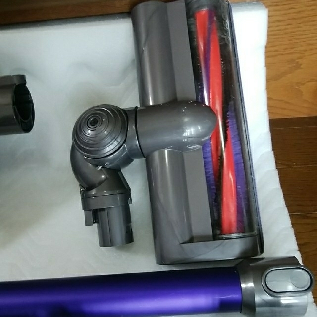 Dyson(ダイソン)のバッテリー新品 dyson V6 DC62 WMH ワイドモー26cm スマホ/家電/カメラの生活家電(掃除機)の商品写真