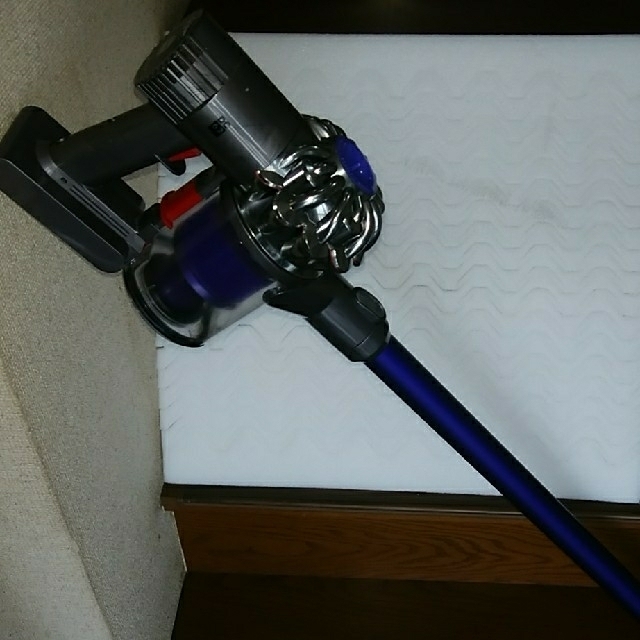 Dyson(ダイソン)のバッテリー新品 dyson V6 DC62 WMH ワイドモー26cm スマホ/家電/カメラの生活家電(掃除機)の商品写真