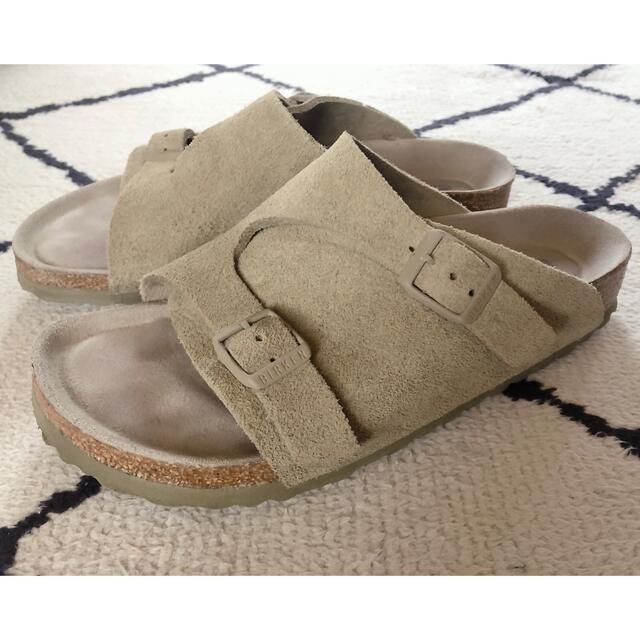 BIRKENSTOCK(ビルケンシュトック)のビルケンシュトック チューリッヒ サンダル トープ 37 レディースの靴/シューズ(サンダル)の商品写真