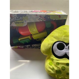 ニンテンドウ(任天堂)のスプラトゥーン　ぬいぐるみとスプラシューター　セット　美品(キャラクターグッズ)