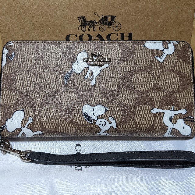 財布COACH  長財布　シグネチャー　スヌーピー