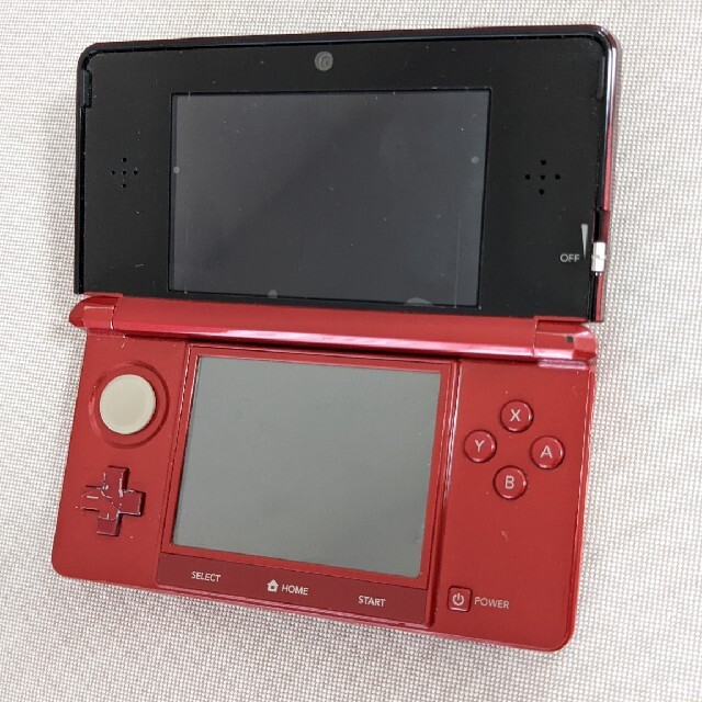 ニンテンドー3DS(ニンテンドー3DS)のIZOX様専用　3DS 本体　充電器付　ジャンク エンタメ/ホビーのゲームソフト/ゲーム機本体(携帯用ゲーム機本体)の商品写真