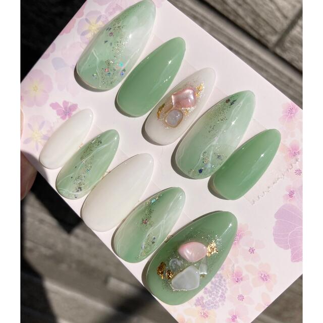 2021人気の ネイルチップ▷テラコッタフラワー
