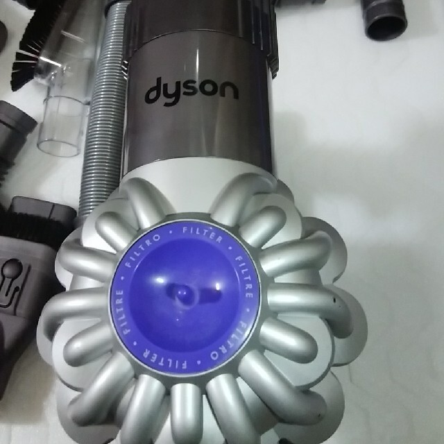 Dyson(ダイソン)のバッテリー新品 dyson V6 slim pro MH21cm ツール6 スマホ/家電/カメラの生活家電(掃除機)の商品写真
