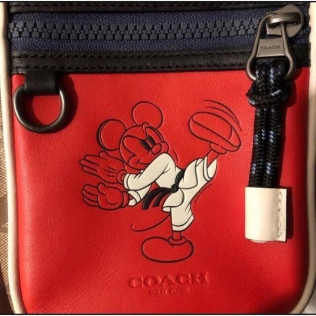 新品　COACH Disney Mickey空手ポーチ