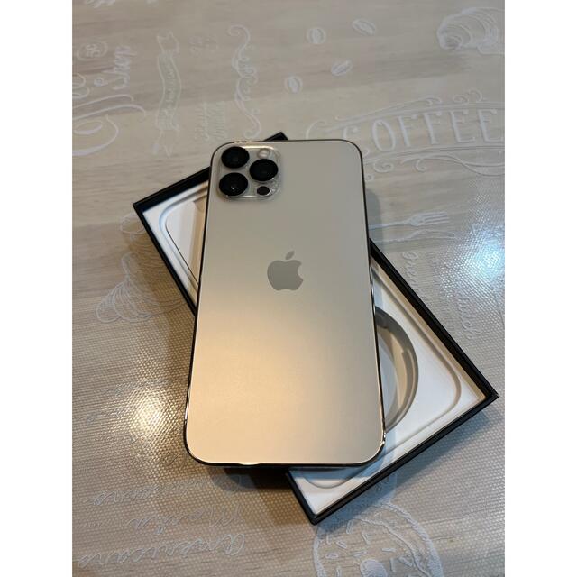 Apple(アップル)のiPhone12 pro 128GB GOLD 極美品 スマホ/家電/カメラのスマートフォン/携帯電話(スマートフォン本体)の商品写真