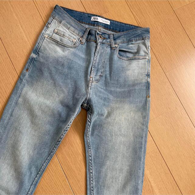 ZARA(ザラ)のZARA MAN JEANS メンズデニムジーンズ 38 メンズのパンツ(デニム/ジーンズ)の商品写真