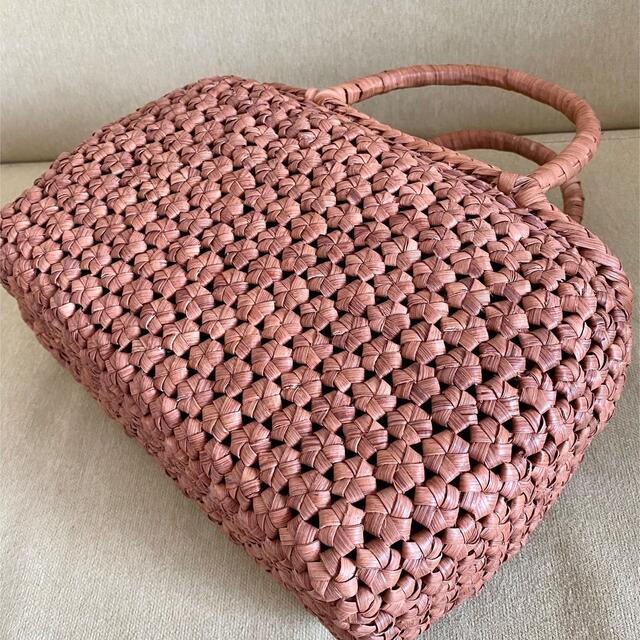 未使用品 サイズM 長野県産 職人手編み 六角花編み 山葡萄かっご 未使用品 サイズM 長野県産 職人手編み 六角花編み 山葡萄かっご