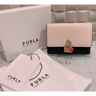 Furla - 新品　FURLA 三つ折り財布