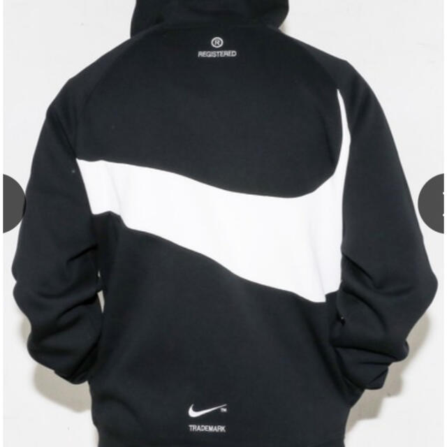 大幅値下げ中!本日まで!NIKE ビッグスウッシュ スウェットパーカー