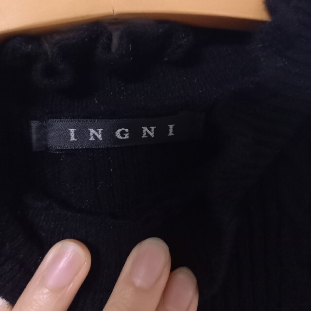 INGNI(イング)のイング ニット セーター 五分袖 ハイネック リブ ケーブル編み ブラック 黒 レディースのトップス(ニット/セーター)の商品写真