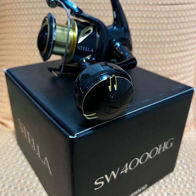 SHIMANO(シマノ)のfendiさま　20ステラSW 4000HG スポーツ/アウトドアのフィッシング(リール)の商品写真