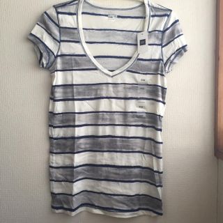 ギャップ(GAP)の新品未使用 gap vネックTシャツ(Tシャツ(半袖/袖なし))