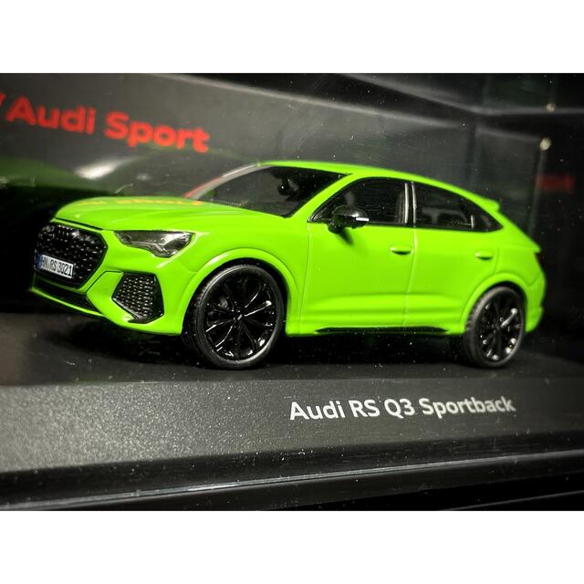 ミニチャンプス 特注 1/43 アウディ RS Q3 スポーツバック 2020