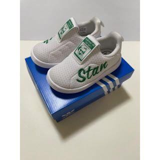 アディダス(adidas)のキッズ　スニーカー(スニーカー)