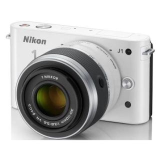 ニコン(Nikon)のnikon 1  J1 レンズキット/ミラーレス一眼カメラ(ミラーレス一眼)