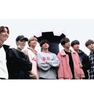 BTS 着用　ボアジャケット　ピンク　新品、未使用品