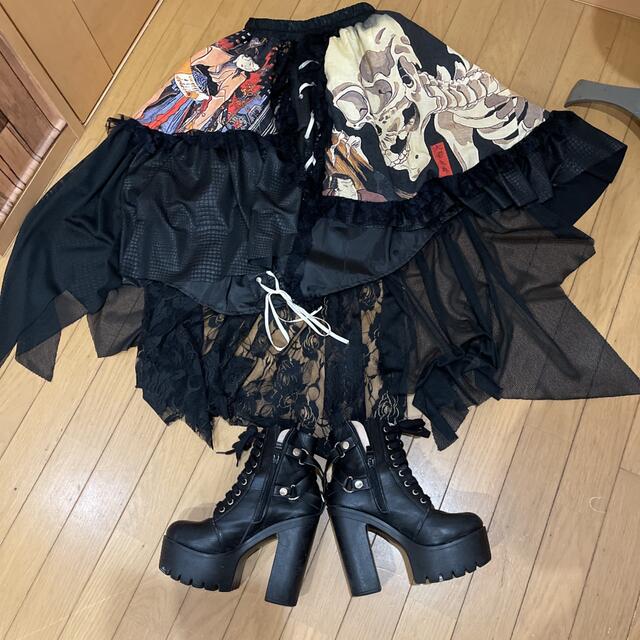 個性的 ガシャドクロ スカートハンドメイド - ロングスカート