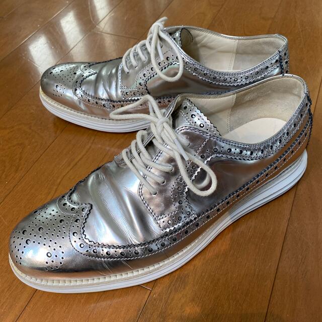 Cole Haan(コールハーン)の【6/25お値下げ】COLE HAAN メンズシルバーシューズ メンズの靴/シューズ(ドレス/ビジネス)の商品写真