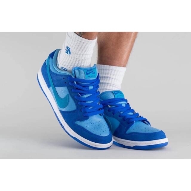 NIKE(ナイキ)のNike SB Dunk Low Blue Raspberry 28.5cm メンズの靴/シューズ(スニーカー)の商品写真