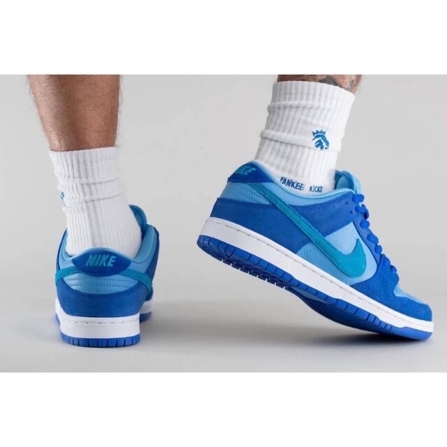 NIKE(ナイキ)のNike SB Dunk Low Blue Raspberry 28.5cm メンズの靴/シューズ(スニーカー)の商品写真