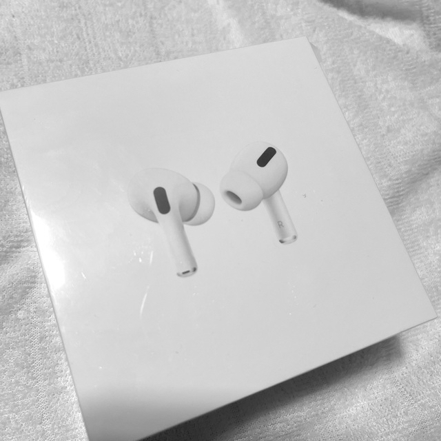 Apple(アップル)のAirPods Pro スマホ/家電/カメラのオーディオ機器(ヘッドフォン/イヤフォン)の商品写真