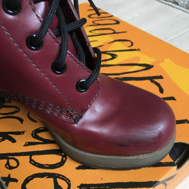 Dr.Martens(ドクターマーチン)の最終値下げ！Dr.Martinチェリーレッド22.5cm8ホール レディースの靴/シューズ(ブーツ)の商品写真