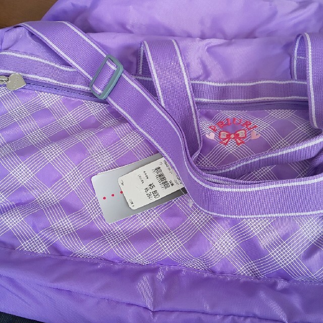 未使用　Priuri  ボストンバッグ　修学旅行 レディースのバッグ(ボストンバッグ)の商品写真