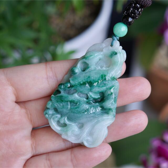 本翡翠 陽緑⭐️双魚と蓮 ペンダント 新品 | wellsprings.uk.net