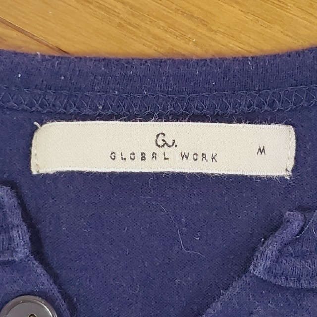 GLOBAL WORK(グローバルワーク)の110サイズ   GLOBAL WORK  長袖Tシャツ   ネイビー キッズ/ベビー/マタニティのキッズ服男の子用(90cm~)(Tシャツ/カットソー)の商品写真