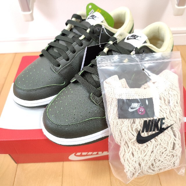 Nike WMNS Dunk Low "Avocado" 【メーカー直送】 7560円 www