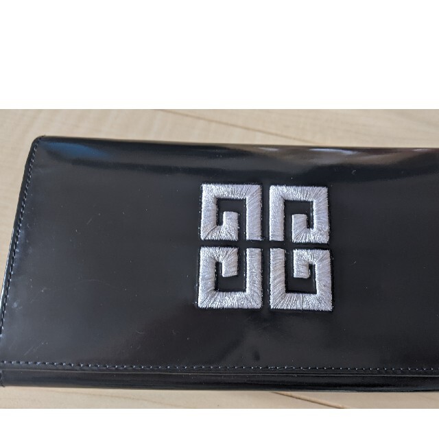 Z99 Givenchy ジバンシー　長財布　黒　財布　ブランド　シンプル