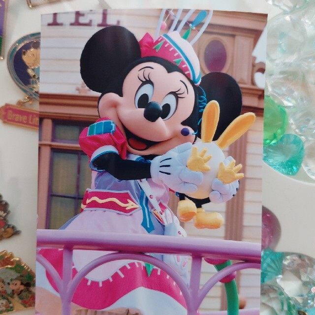 Disney(ディズニー)のディズニーイースター　2022  ミニー　写真　プロマイド エンタメ/ホビーのおもちゃ/ぬいぐるみ(キャラクターグッズ)の商品写真