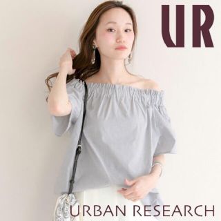 アーバンリサーチ(URBAN RESEARCH)の美品★オフショルダー　半袖ブラウス　ブルー　M(シャツ/ブラウス(半袖/袖なし))