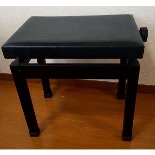 KAWAI 　ピアノ椅子 　高低座椅子　電子ピアノ　高さ調節可能　イス(その他)